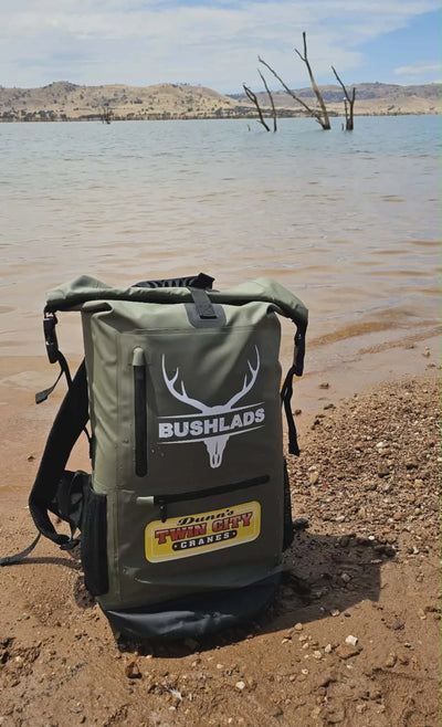 Bushlads pack on the shoreline